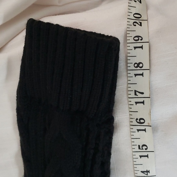 Vercini. Absolutely Beauty Black Cable Knit & Faux Fur Collared Cardigan. 2XL - Picture 14 of 16